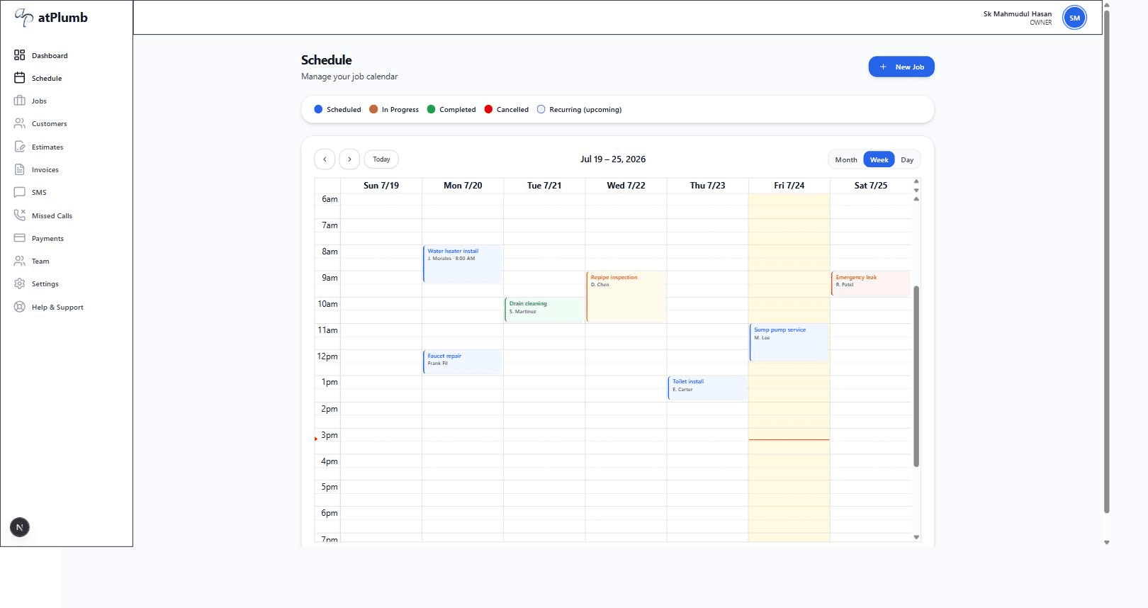 atPlumb plumbing scheduling software showing a drag-and-drop job calendar